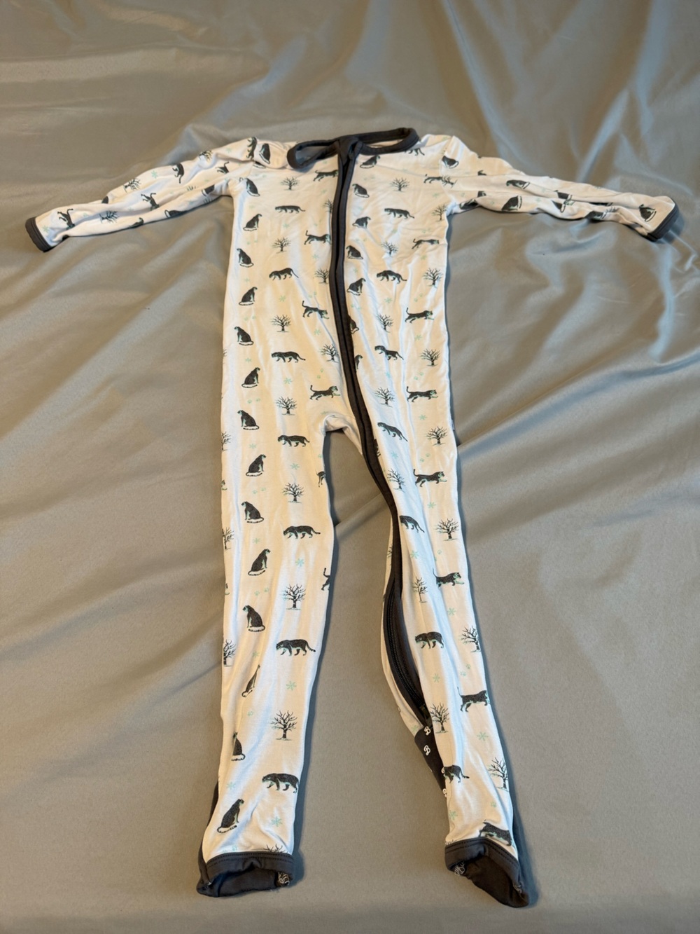 Bubble Baby Snow Leopard Zippy 2t